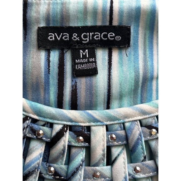 Ava & Grace Womens M Blue & Green 3/4 Sleeve Top With Embellished Neckline - Picture 3 of 6